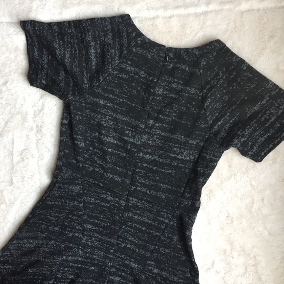 LOFT Spacedye Flounce Short Sleeve Dress - Picture 4 of 8